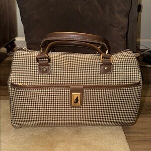 NWOT London Fog Houndstooth Travel Duffel Bag - Brown